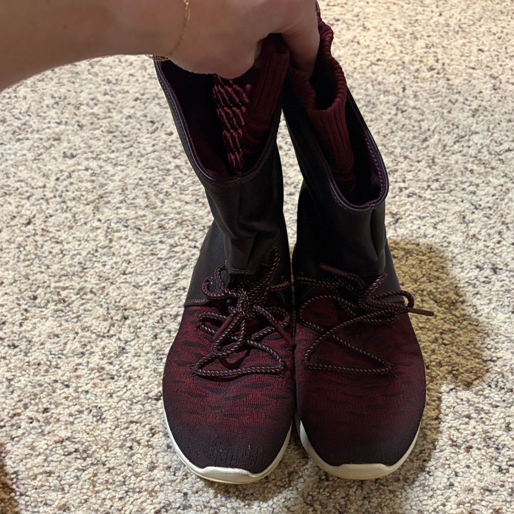 Nike Women's Burgundy  Maroon Sneakers Boots Booties